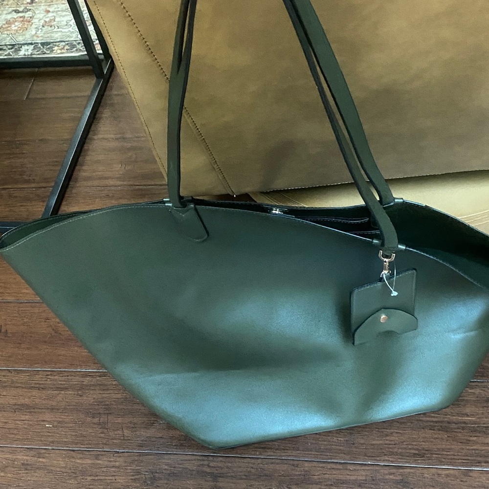 Chic Forest Green Tote Bag